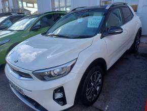 KIA STONIC 2019 (69) at Fine Cars Gosport